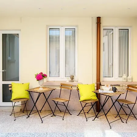 Comfy Apt 6 Min Foot From S.giovanni Station! *